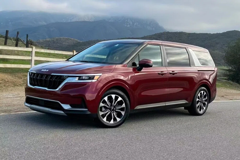 2022 Kia Carnival Review Perfect for Large Parties _ Capital One Auto Navigator 2022 Kia Carnival Review Perfect for Large Parties _ Capital One Auto Navigator