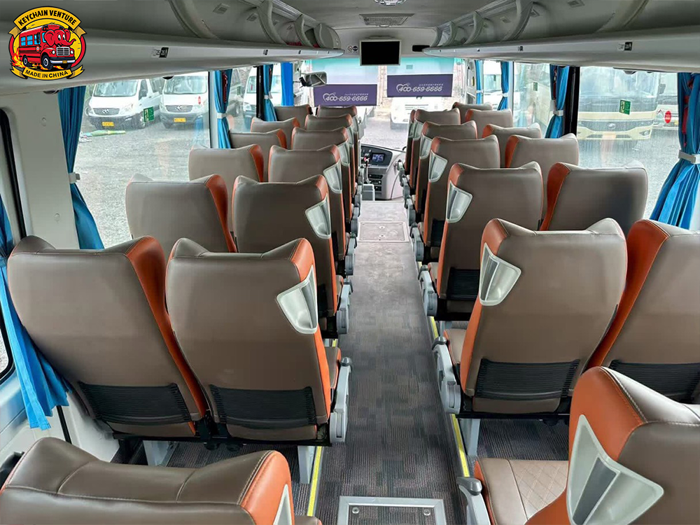 Luxury Tour Bus Yutong ZK6906