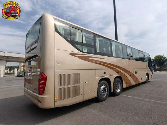 Luxury Bus 56 Seater Yutong ZK6137