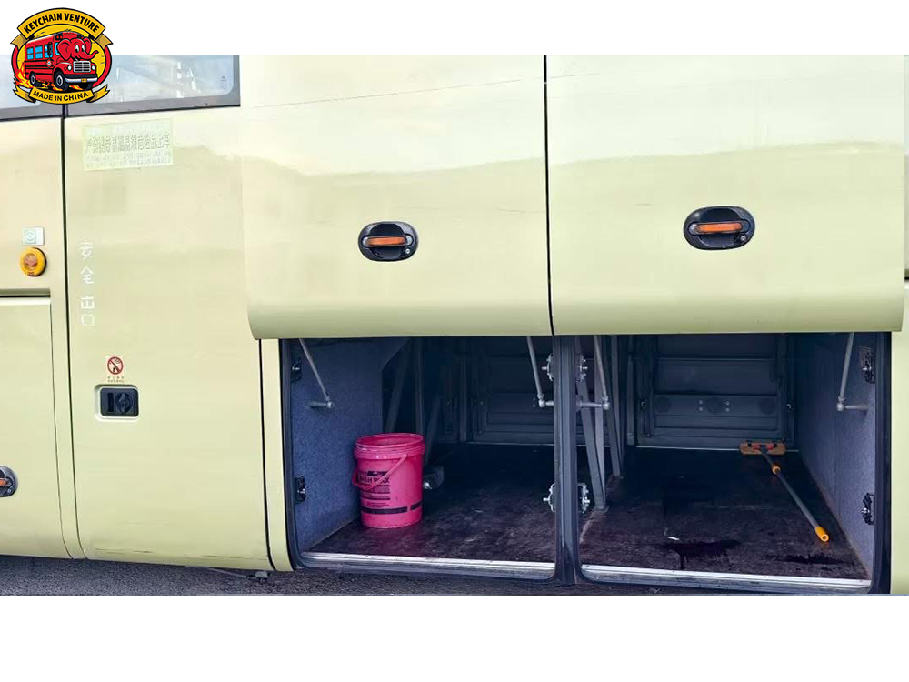 Tour Bus Yutong ZK6120