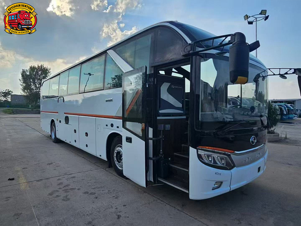Luxury Bus Kinglong XMQ6127