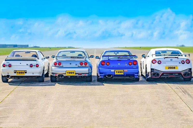 Watch This Race Between the Nissan GT-R R32, R33, R34 and R35