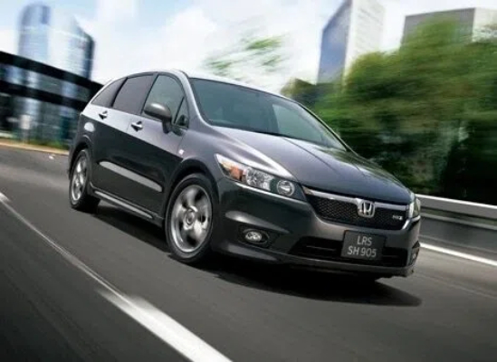 Honda Stream Mpv