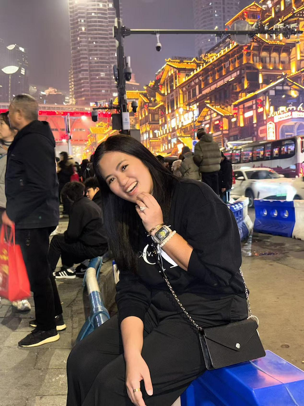 Receiving Filipino friends1