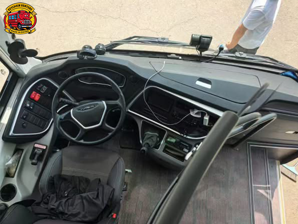 Luxury Coach 56 Seater Yutong ZK6137