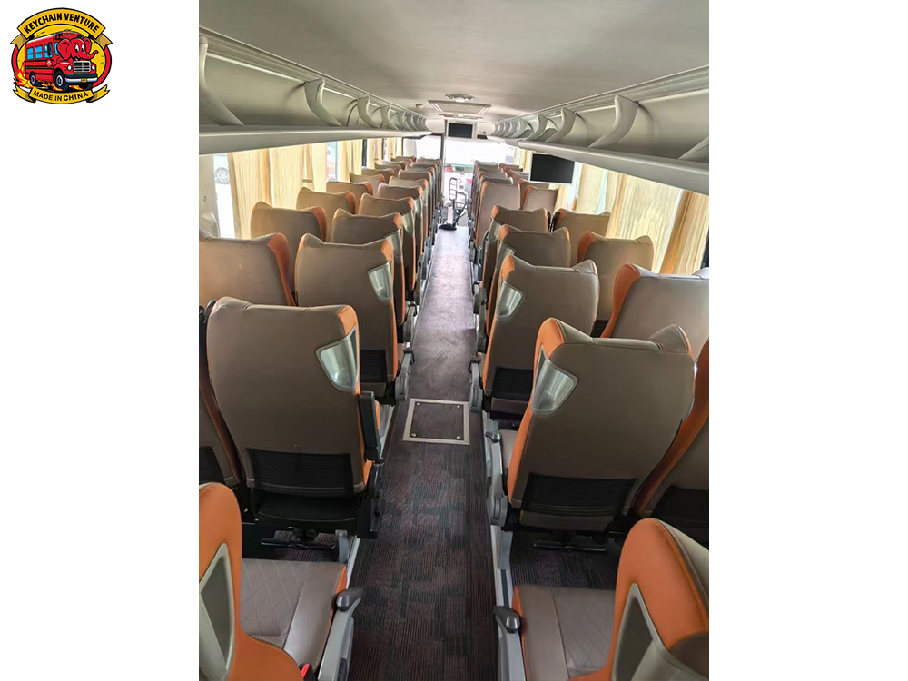 Luxury Coach 56 Seater Yutong ZK6137