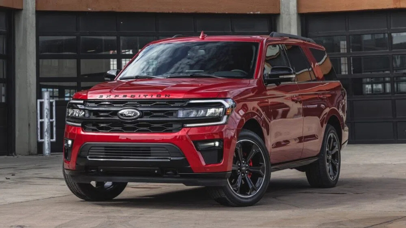 2022 Ford Expedition Review, Pricing, and Specs