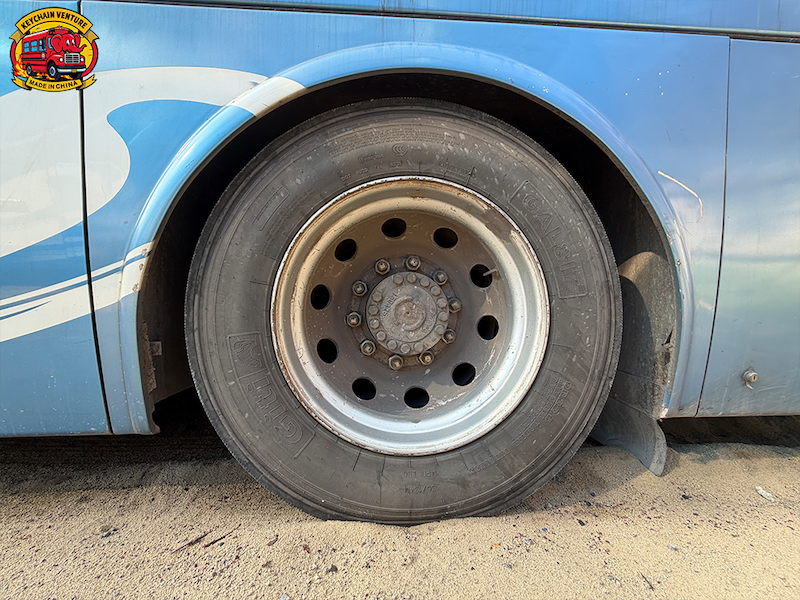 Tour Bus Kinglong XMQ6898.4