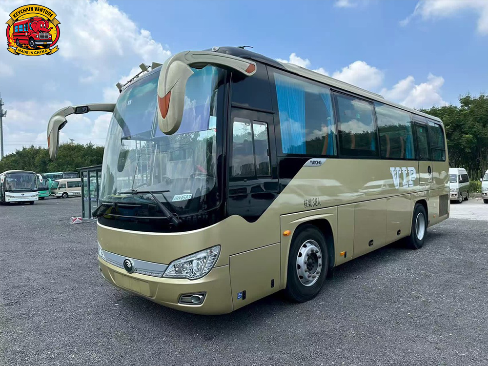 Luxury Tour Bus Yutong ZK6906