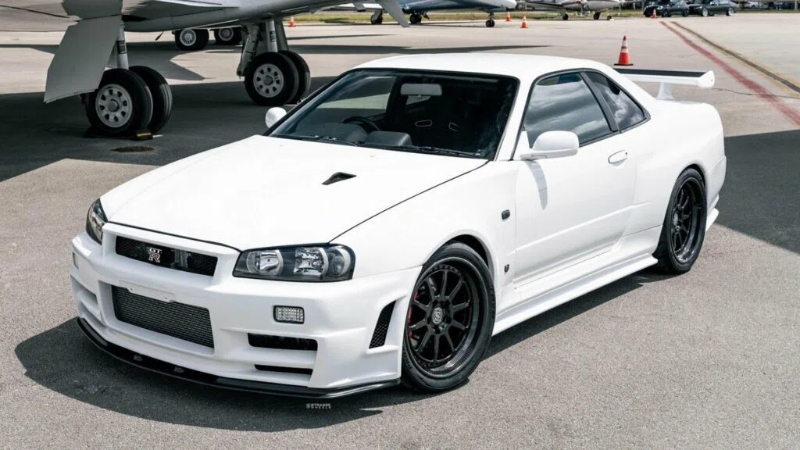 This Nissan Skyline GT-R V-Spec II Looks Just About Perfect _ Carscoops This Nissan Skyline GT-R V-Spec II Looks Just About Perfect _ Carscoops