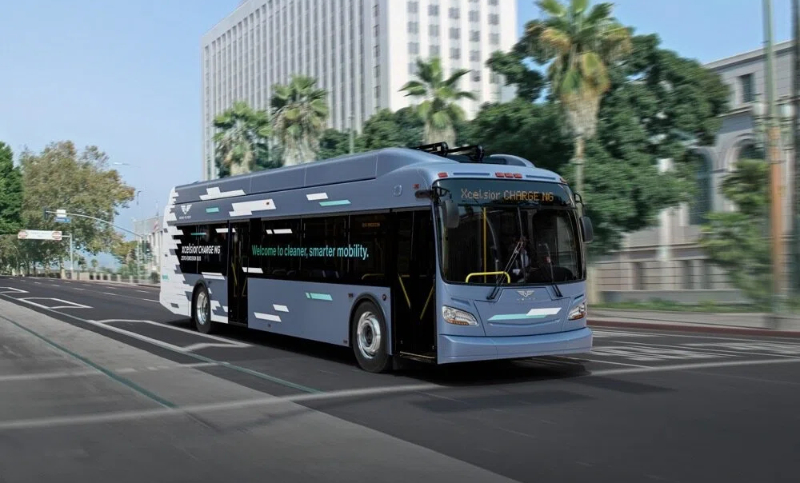 New Flyer, the number one in the North American bus market, relies on axles from MAN for another five years