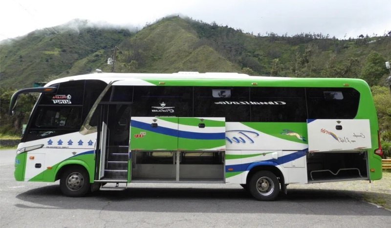 Tourist transportation in Ecuador _ Explorsierra Tourism Agency Ecuador