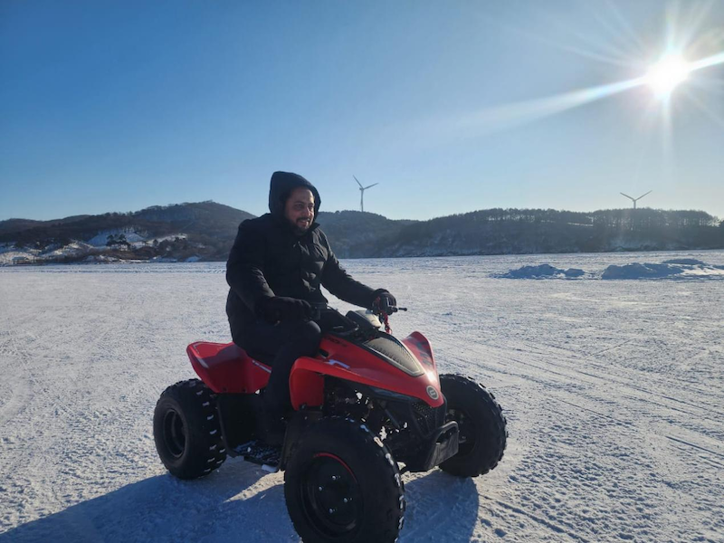 A Joyful Bus Journey with Our Saudi Friends2