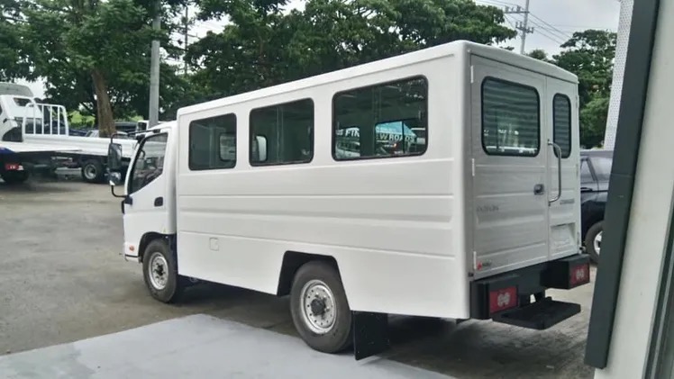 10 to 14 Seats China Isuzu Mini Bus - Minibus, City Bus | Made-in-China.com